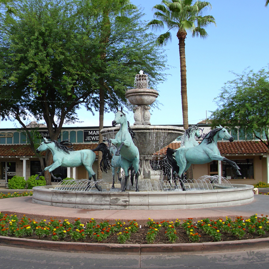 Fontaine de jardin en bronze cheval